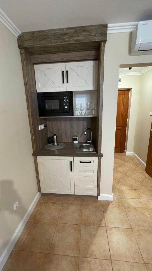 Dalma Apartment ยูลา ภายนอก รูปภาพ
