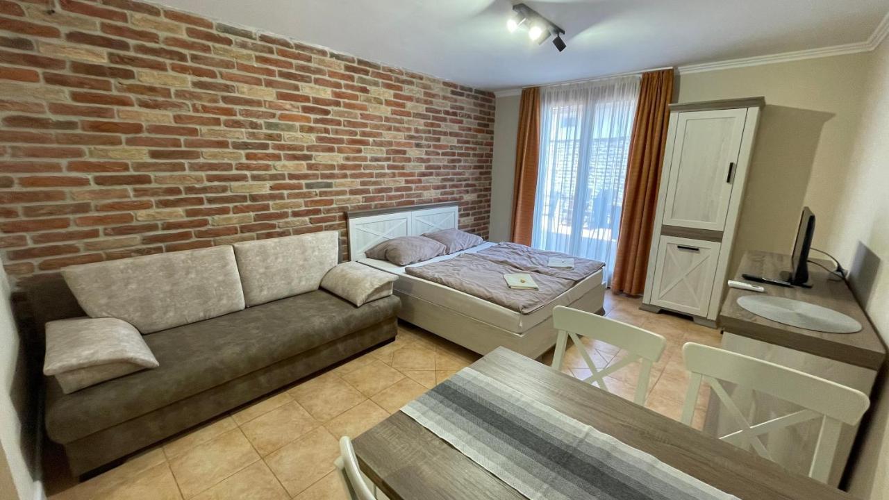 Dalma Apartment ยูลา ภายนอก รูปภาพ