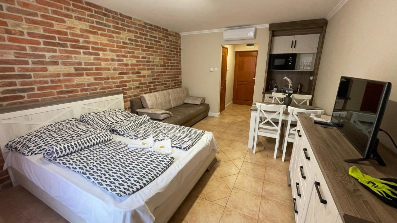 Dalma Apartment ยูลา ภายนอก รูปภาพ